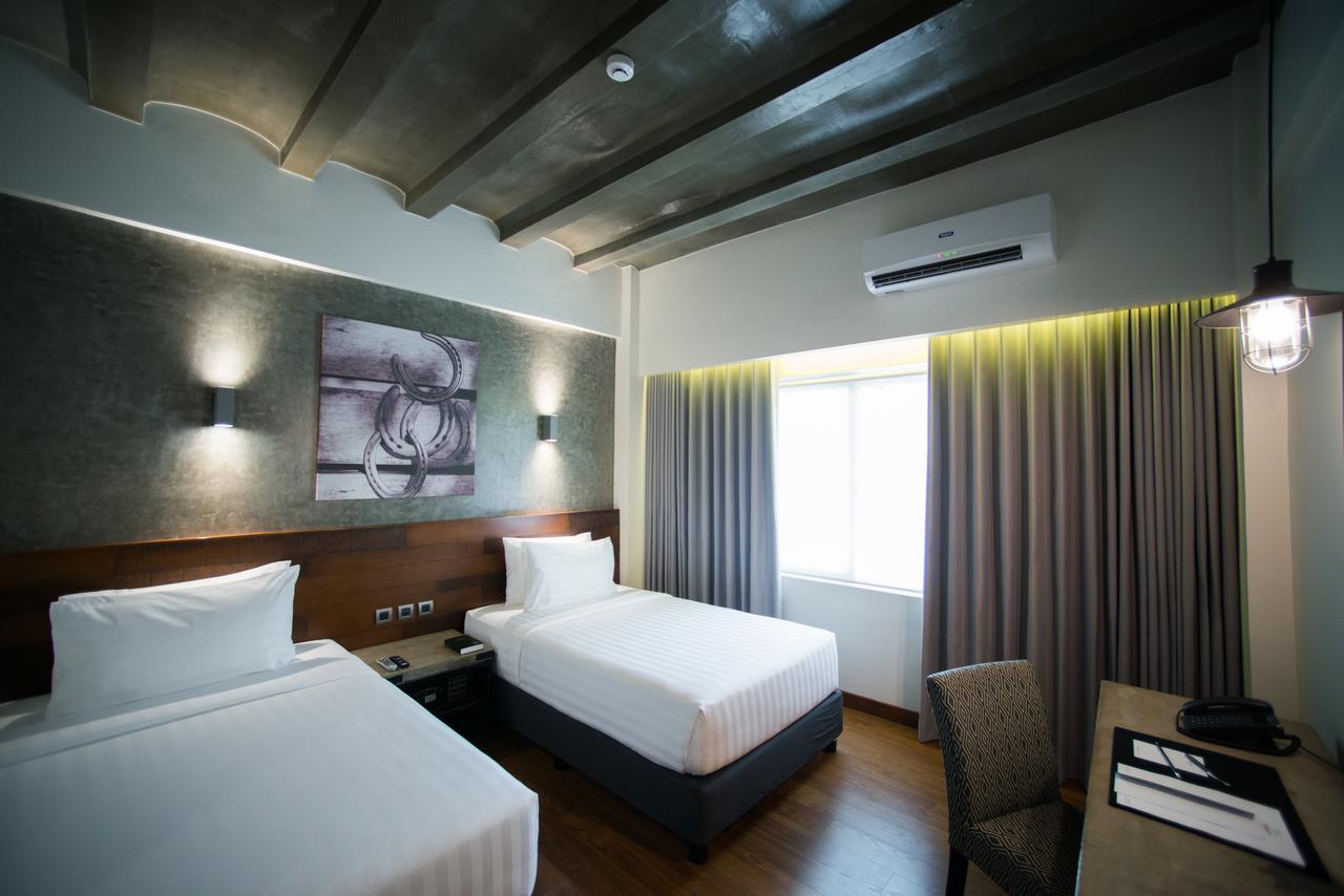 Double M Hotel Valencia  Exterior foto